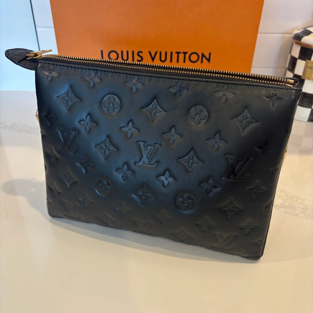 Louis Vuitton Coussin PM Noir